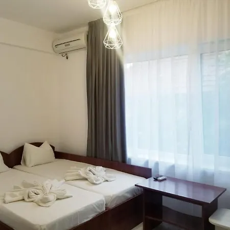 Vila Casa Din Vis 民宿 南埃福列